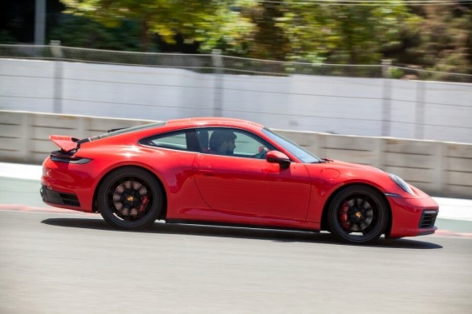 Porsche presenta la nueva generación del 911 en México