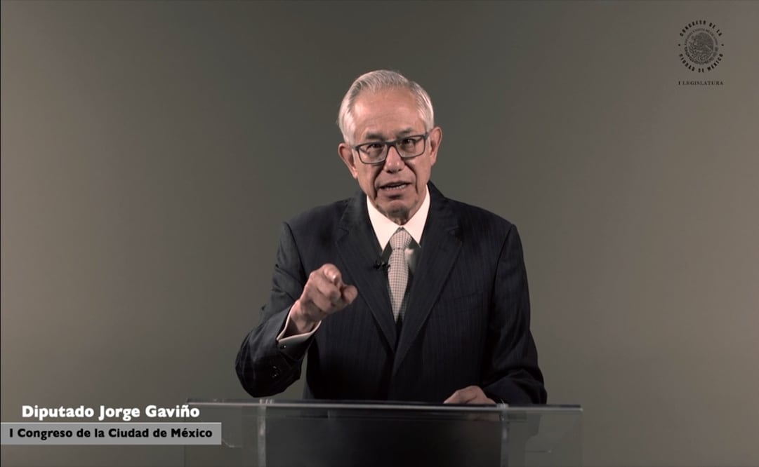 Anoche rindió su Segundo Informe de Labores el vicecoordinador del PRD en el Congreso local, Jorge Gaviño Ambriz. Foto: Especial 