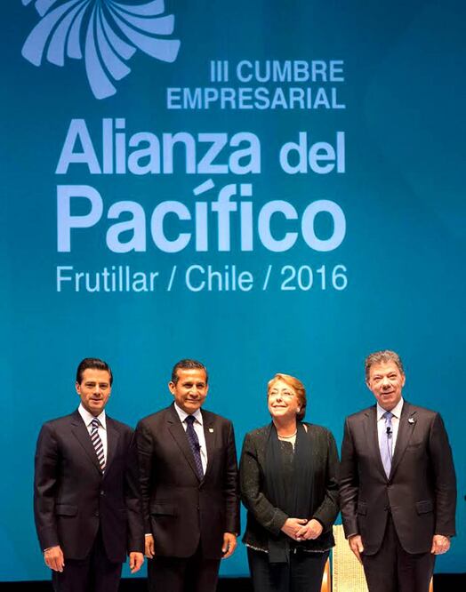 Presidentes de México, Enrique Peña Nieto; Perú, Ollanta Humala; Chile, Michelle Bachelet; y Colombia, Juan Manuel Santos ()