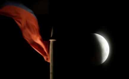 Rusia y China construirán una central eléctrica en la Luna; Vladímir Putin y Xi Jinping firman memorando