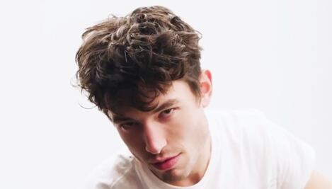 Ezra Miller acusado de suministrar marihuana y LSD a jovencita