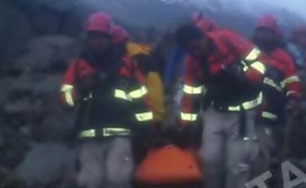 Mummy lowered from the Pico de Orizaba