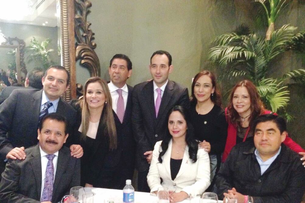 Merodio, en su Tercer Informe, recibió el reconocimiento de los más de 20 senadores del PRI, PAN, PRD y PVEM asistentes (ESPECIAL)