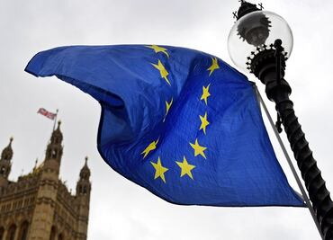 Principal patrocinador del “brexit” niega haber recibido dinero de Rusia