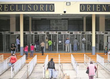 Tras hallazgo de cabeza afuera del Reclusorio Norte, alcaldía desmiente que uno de los detenidos sea policía de Cuajimalpa