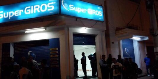 "Las mujeres facturan": Colombiana que sufrió infidelidad gana la lotería y exnovio la busca