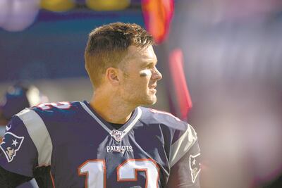 Tom Brady regala jersey a jugador que no se atrevió a pedírselo