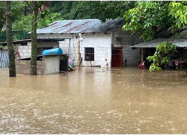 Lluvias por depresión tropical Once-E dejan incomunicados a varios poblados de Oaxaca; 130 municipios están en alerta