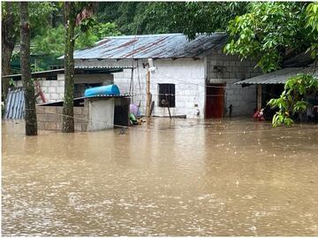 Lluvias por depresión tropical Once-E dejan incomunicados a varios poblados de Oaxaca; 130 municipios están en alerta