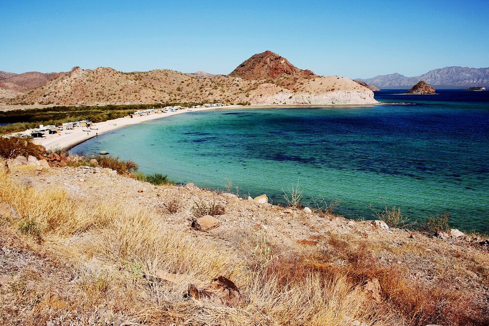 Playa de Santispac, en la Bahía de Concepción, Mulegé./ Foto: Istockphoto