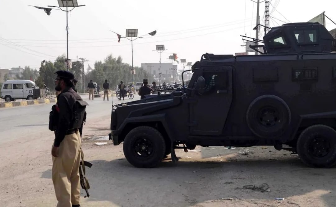 Policías de Paquistán durante un control. Foto: EFE