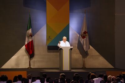 Núñez rinde Informe en Tabasco; va por despetrolizar economía