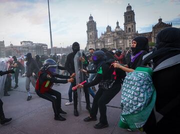 Previo al 8M, policías capitalinas llaman a la “no violencia contra las mujeres con o sin uniforme”