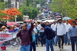 Disidentes toman el centro de la ciudad de Oaxaca