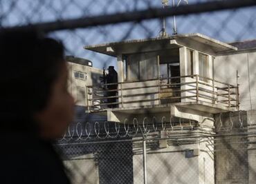 Who are 'El Credo' and 'El Z27'?