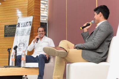 Cuauhtémoc Blanco se reúne con estudiantes de la UAEM