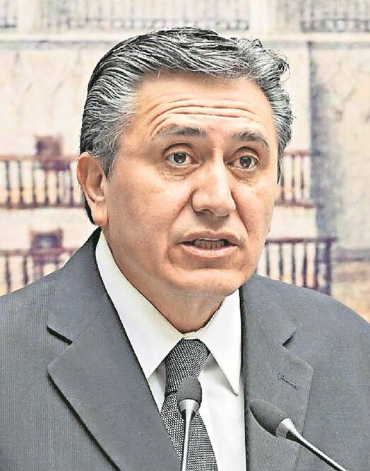 “Crecimiento no basta”. El presidente de la CNDH, Luis Raúl González, dijo que en un Estado democrático se requiere garantizar los derechos humanos de la población (ARCHIVO EL UNIVERSAL)