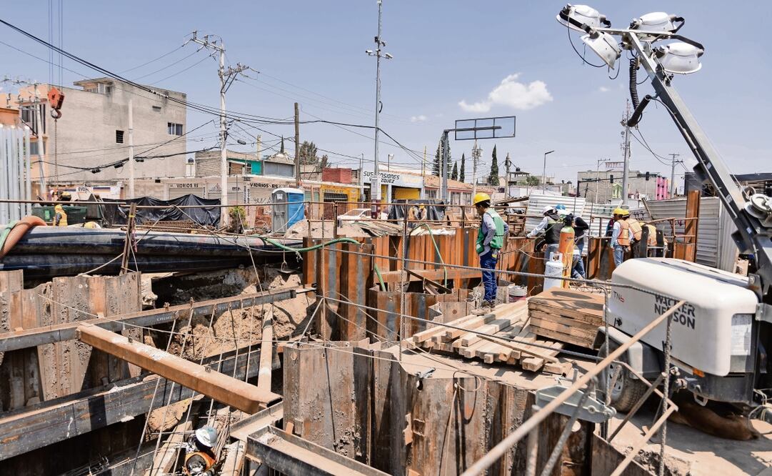 Aún se realizan trabajos en las obras del Colector Solidaridad, que servirá para mitigar las inundaciones en la colonia Culturas de México. Foto: Hugo Salvador / EL UNIVERSAL
