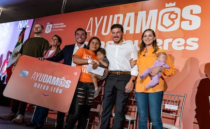 Samuel García y Mariana Rodríguez encabezan entrega de tarjetas de programa “Ayudamos a las Mujeres” en NL