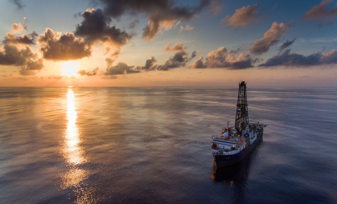 The Joides Resolution vessel is 143 meters long and can excavate up to 8,235 meters deep – Photo: taken from JOIDES Resolution’s Facebook account