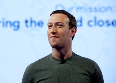 Llaman a Mark Zuckerberg a testificar ante el Congreso de EU