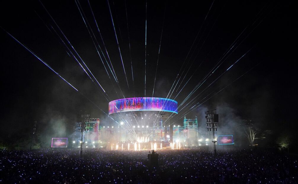Más de 20 mil personas asistieron al evento con el que continúan los festejos por la coronación de Carlos III. Foto: AP