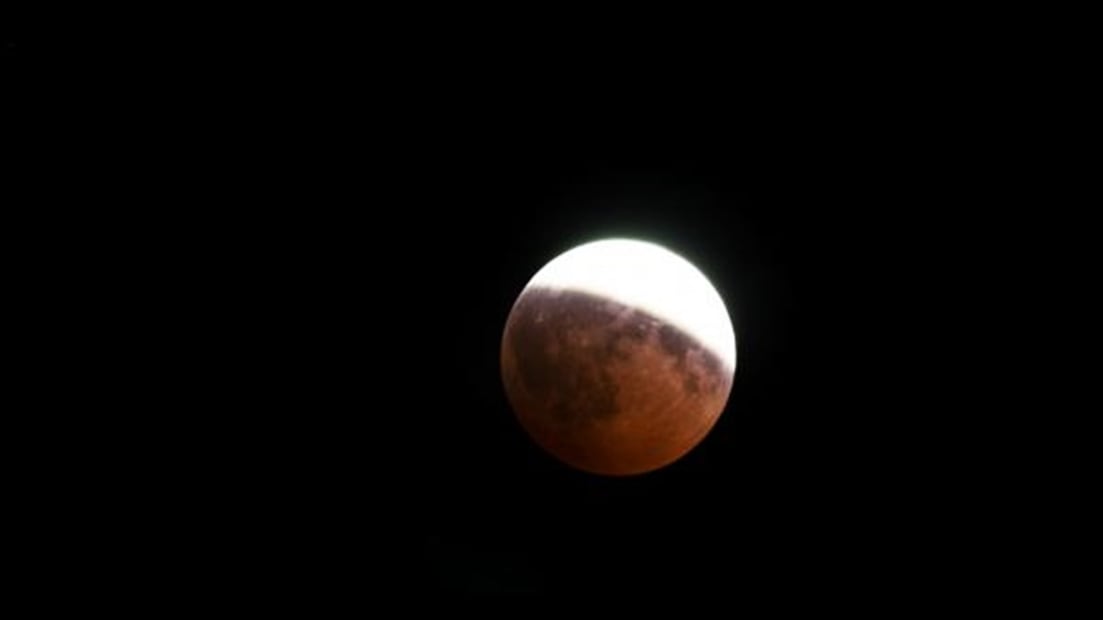 Luna parcialmente eclipsada. Foto: Especial