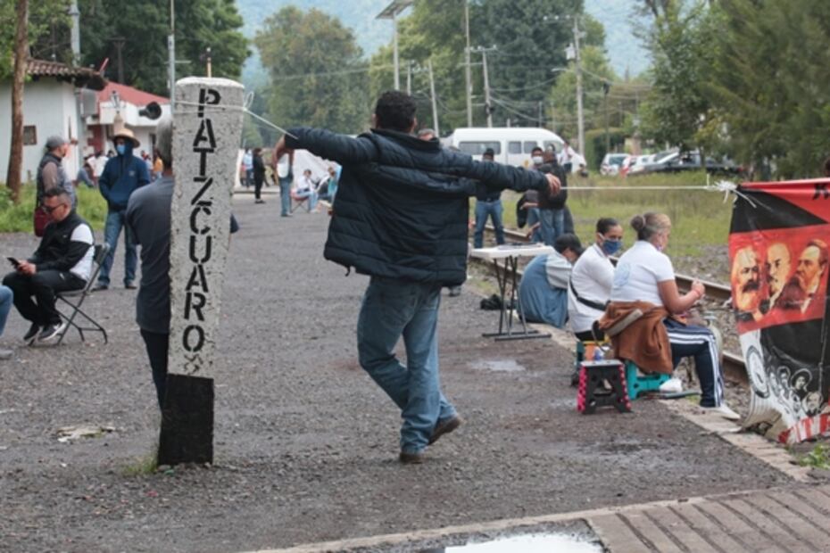CNTE se deslinda de bloqueos a vías del tren en Michoacán