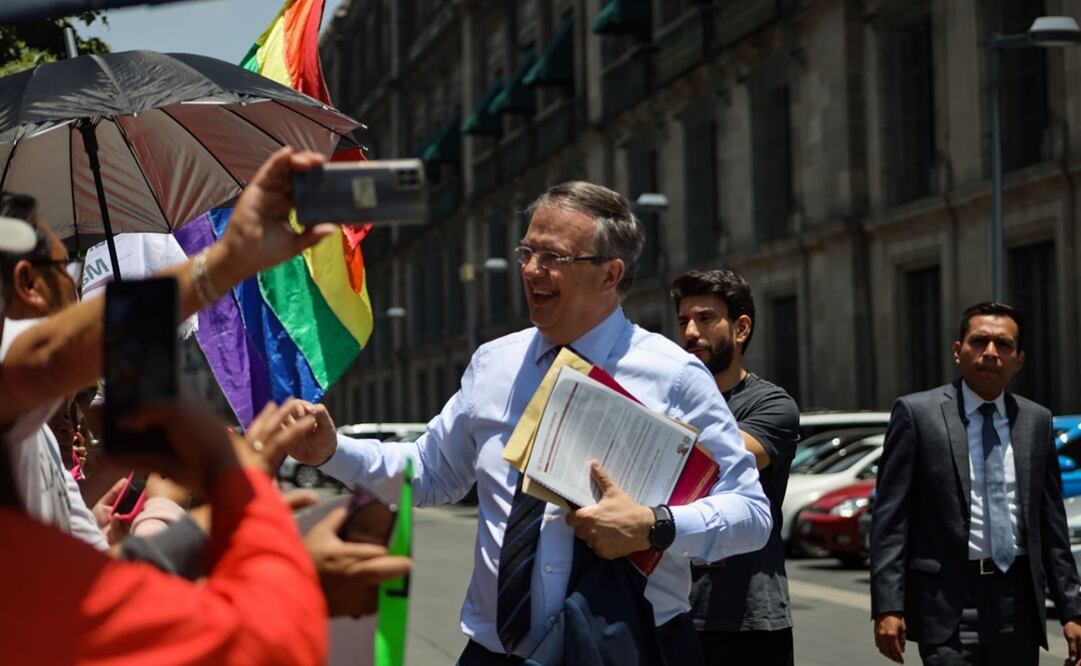 Marcelo Ebrard acudió a Palacio Nacional a presentar su renuncia a AMLO como canciller. Foto: Hugo Salvador / EL UNIVERSAL