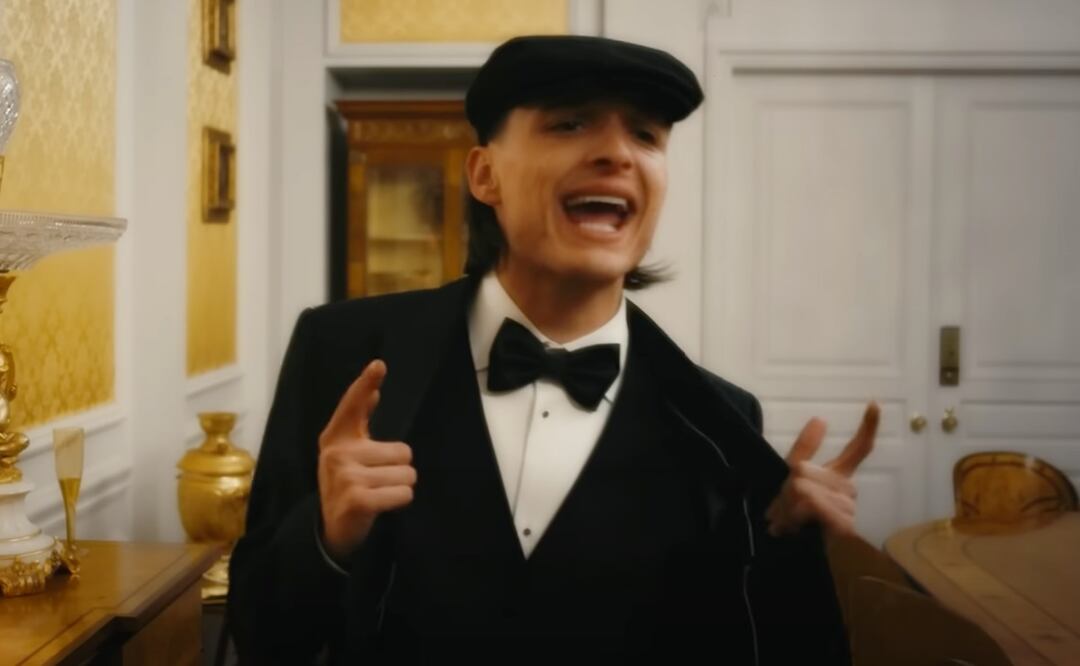 Hassan Emilio Kabande Laija, conocido por su nombre artístico Peso Pluma, se ha convertido en uno de los exponentes de los corridos tumbados. / Foto: Captura de video YouTube.