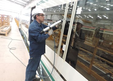 Amplían planta de ensamblaje de trenes para Interurbano