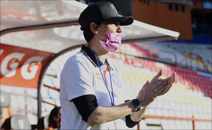 Entrenadora del Pachuca hace fuerte crítica al arbitraje en México: interfieren en el balón