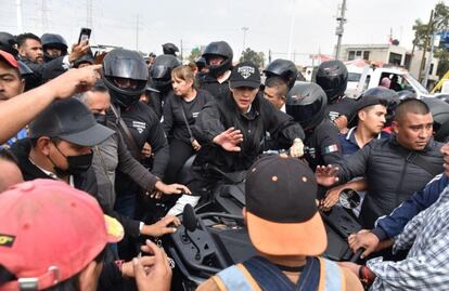 Sandra Cuevas va a Central de Abasto a mitin; no pidió permiso, le responden