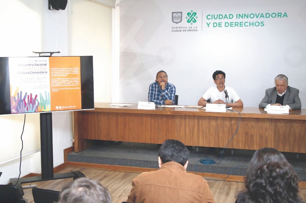 Benjamín González, de Vinculación Cultural Comunitaria; Argel Gómez, director de Grandes Festivales; y José Ramírez, de Caniem. Foto/MILTON MARTÍNEZ. SECRETARÍA DE CULTURA DE LA CIUDAD DE MÉXICO