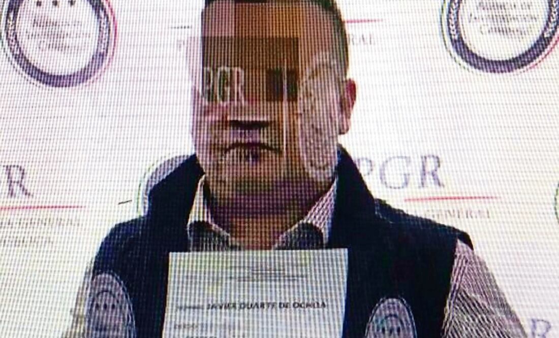 En el Reclusorio Norte, Duarte sonrió poco y solicitó de comer cochinita. Las fotografías que difundió la PGR fueron pixeleadas por la presunción de inocencia (PGR)