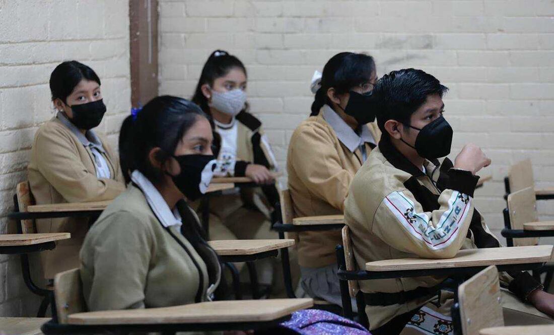 Regreso a clases en la escuela secundaria técnica Manuel Sandoval Valtierra en delegación Álvaro Obregón. Foto: Berenice Fregoso / EL UNIVERSAL