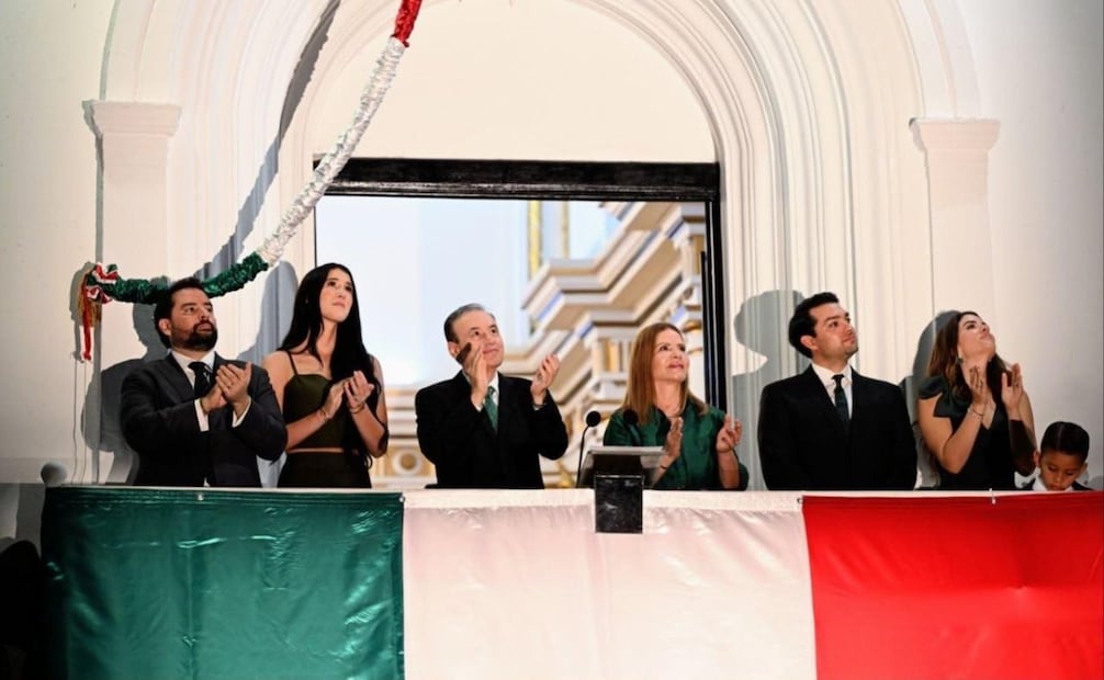 Alfonso Durazo encabeza Grito de Independencia ante miles de sonorenses en Hermosillo. Foto: Especial