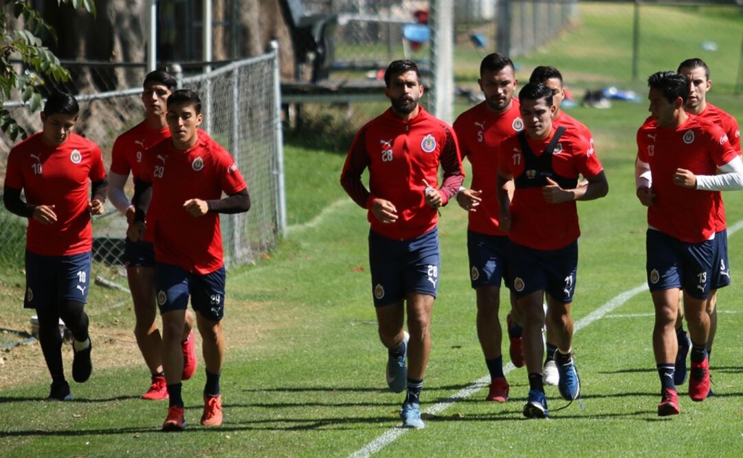 Chivas entrenando en Verde Valle. Foto: Imago 7