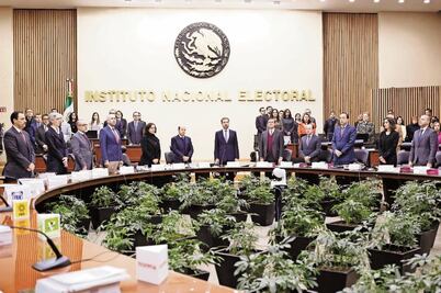 En el INE ganarán más que el Presidente