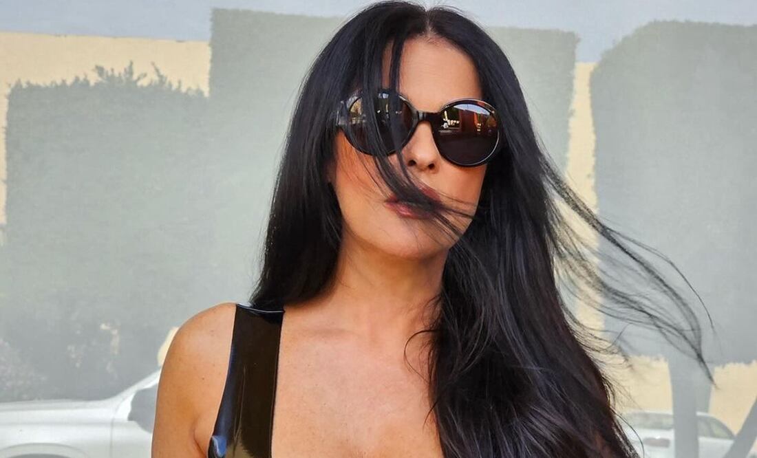 Si eres amante del color negro, Martha Debayle tiene una propuesta fabulosa para ti. Foto: Instagram @marthadebayle