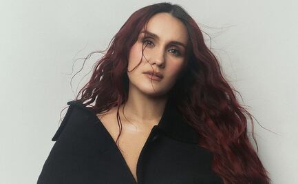 Dulce María posa embarazada en portada de la revista Marie Claire