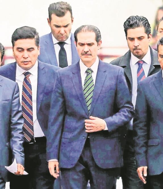 El ex gobernador Guillermo Padrés envió un documento de defensa ante la Comisió n Anticorrupción blanquiazul el 10 de octubre, un mes antes de entregarse ante la justicia. (ARCHIVO EL UNIVERSAL)