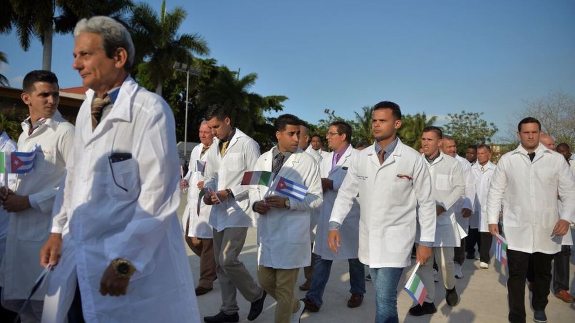 Alrededor 50 médicos y enfermeros cubanos se encuentra en Italia, país que suma más de 5 mil víctimas por coronavirus. Foto: Getty Images 