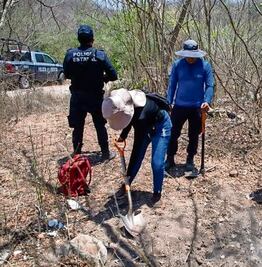  Localizan 55 fosas con restos humanos