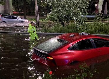 FOTOS: Fuertes lluvias del jueves anegan la CDMX; persisten encharcamientos hoy en varias vialidades