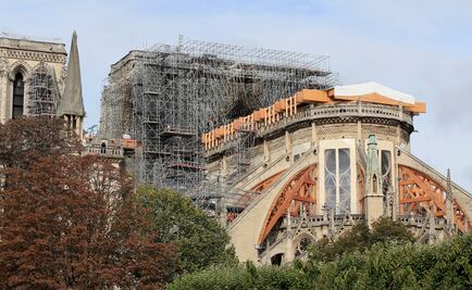 Notre Dame aún corre riesgo de derrumbe a seis meses del incendio