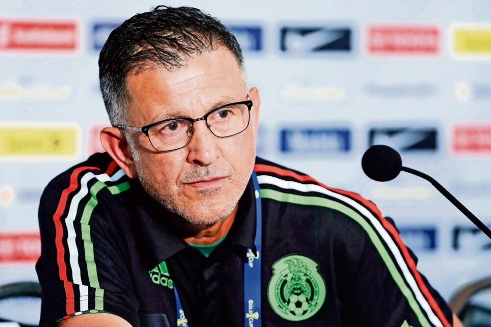 El colombiano agradeció el respaldo de la Femexfut y reiteró que seguirán las rotaciones de jugadores. (JOSÉ MÉNDEZ. EFE)