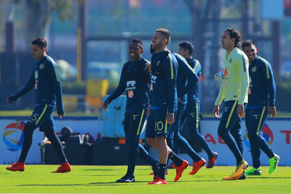 Imago7. Andrés Ibargüen y Jérémy Ménez en la práctica con América