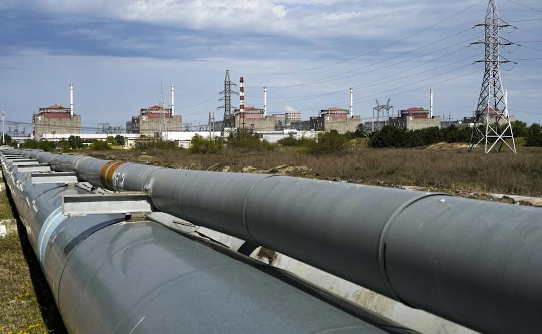 Vista de la central nuclear de Zaporiyia, en Enerhodar, Zaporiyia, en una zona del sureste de Ucrania ocupada por Rusia. Foto: AP/Archivo