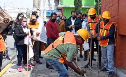 Ante desempleo por Covid-19, dan trabajo temporal en Neza como albañil y pintor